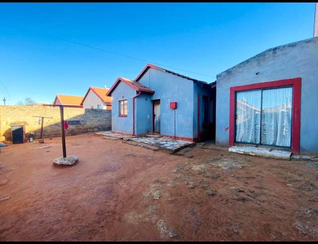 2 BEDROOM HOUSE FOR SALE IN PROTEA GLEN